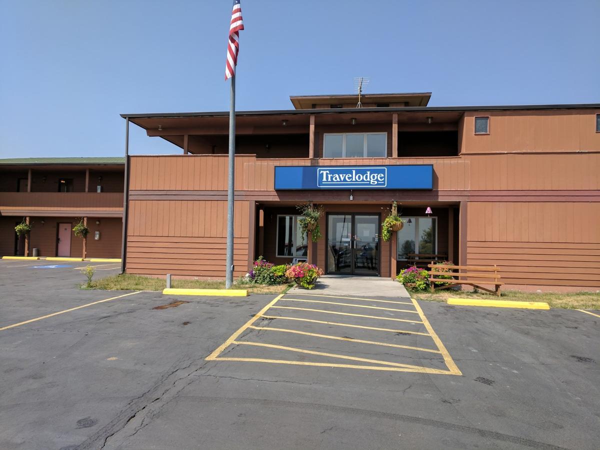 Travelodge By Wyndham Three Forks Dış mekan fotoğraf